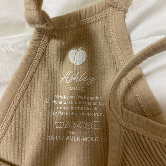 Cream Ribbed Crop Tank - Picture 4 of 4